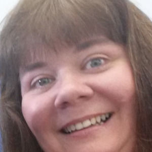 Meet your Posher, Monique